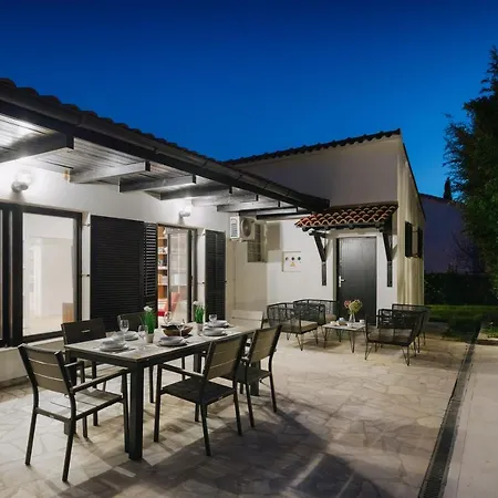 Aavaas Villa *